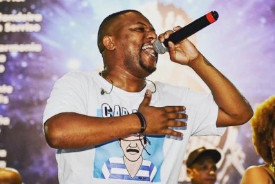 Intérprete Bakaninha, da Beija-Flor, morre em acidente de carro