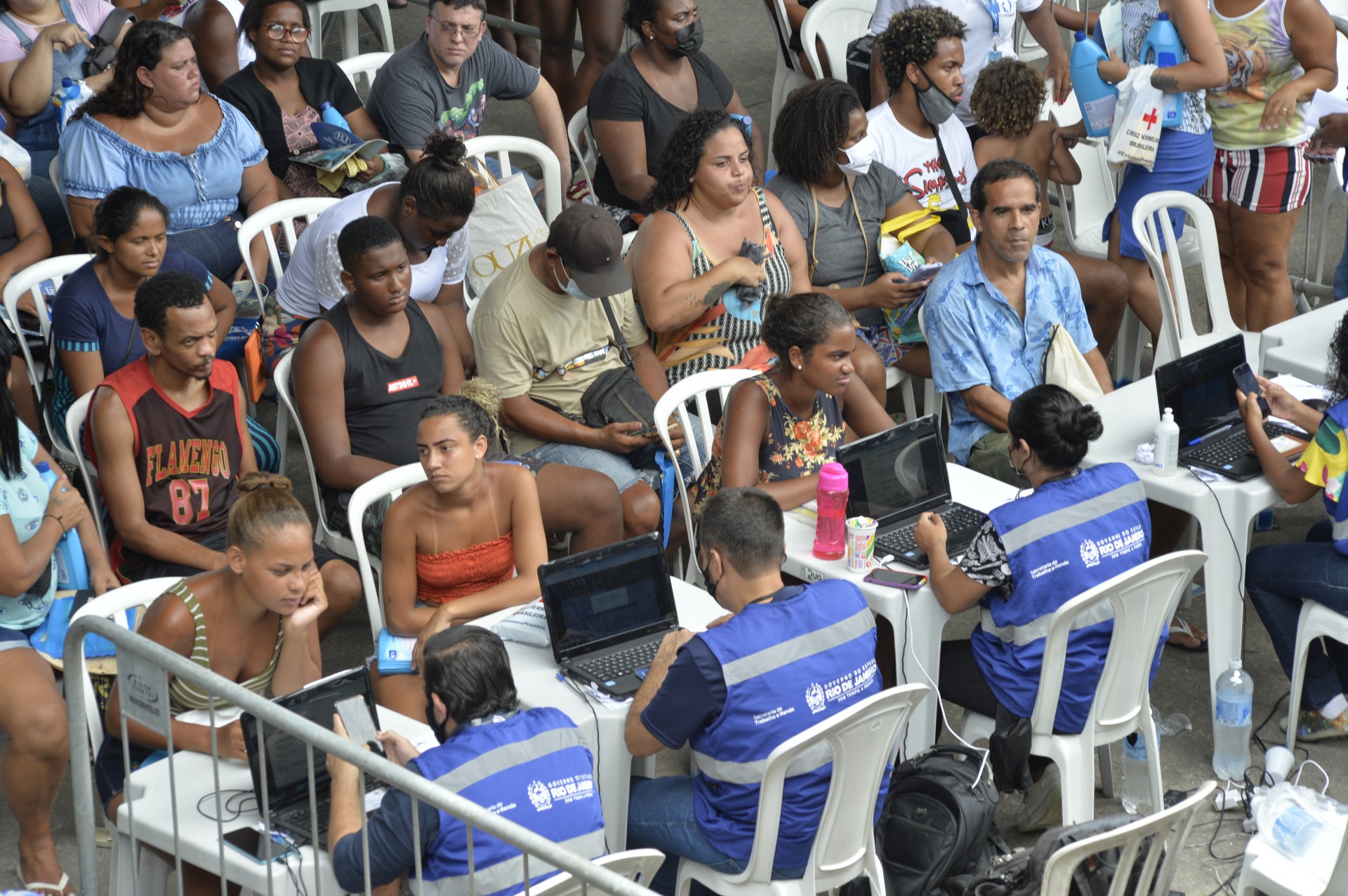 O governador Claudio Castro esteve nesse sabado (29/01), na comunidade do jacarezinho para acompanhar a açao social que serao realizadas por diversas secretarias e orgoes estaduais - FabioCosta