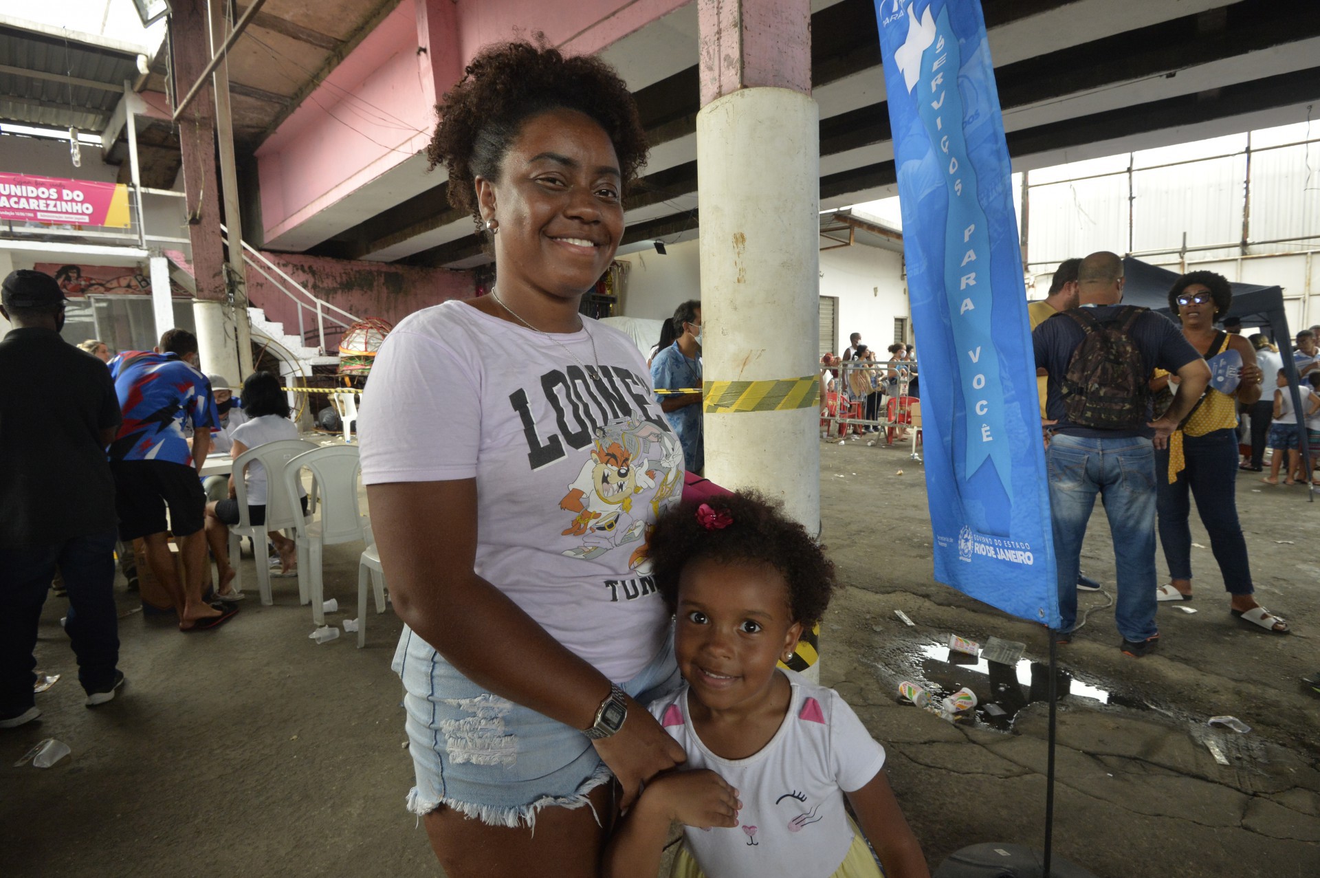 Moradores da comunidade foram beneficiados com a&ccedil;&otilde;es de diversos &oacute;rg&atilde;os p&uacute;blicos - F&aacute;bio Costa / Ag&ecirc;ncia O Dia                                           