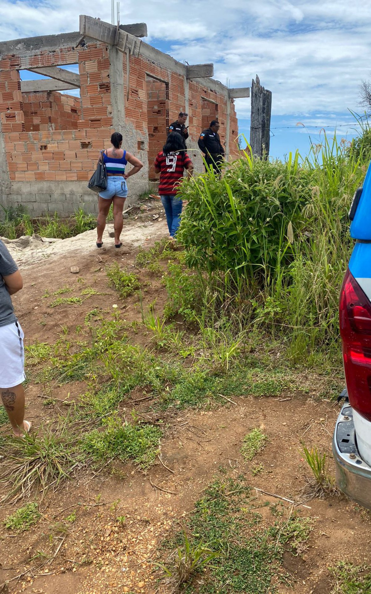 A pol&iacute;cia chegou ao local por volta das 11h30 ap&oacute;s ser acionada por grupo Iguais de Direitos dos homossexuais 
