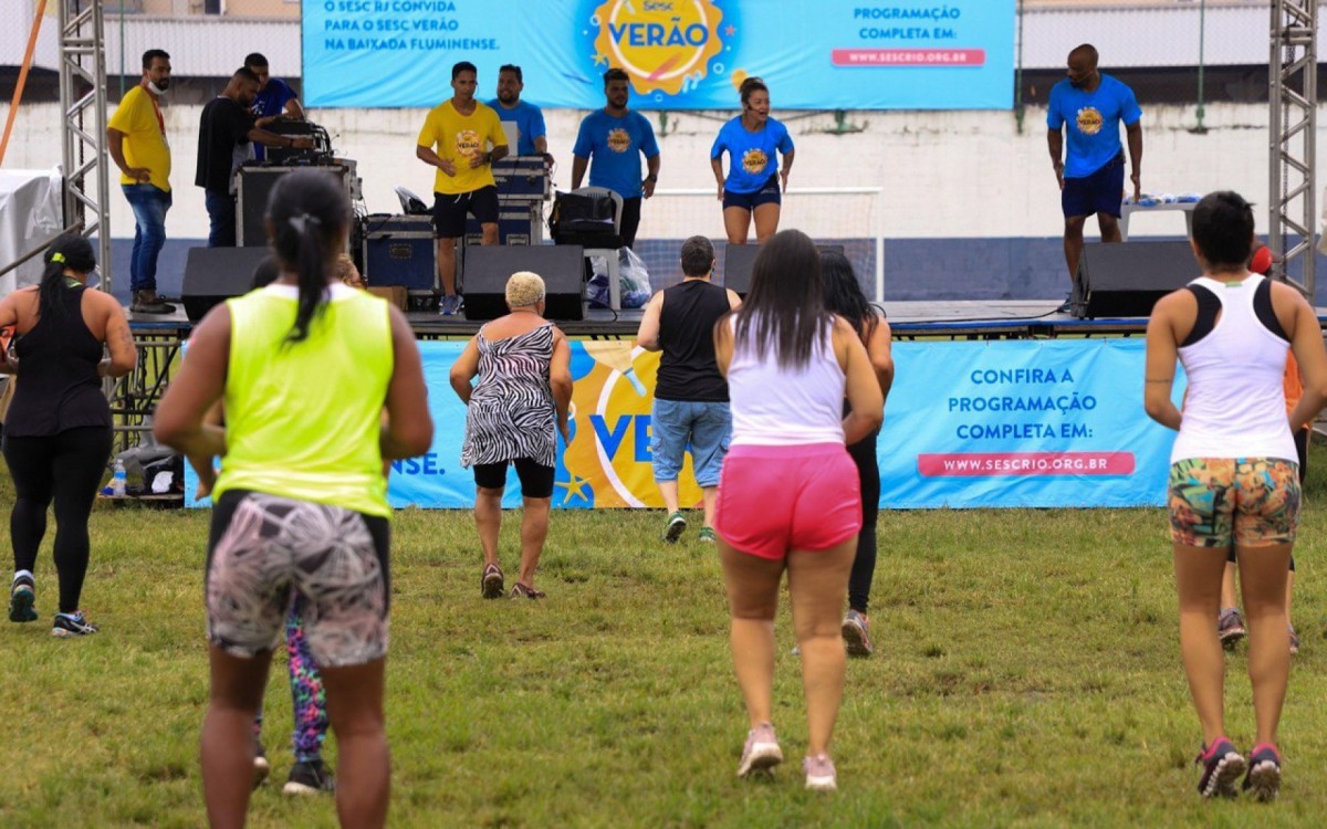 Oficinas de beachtennis, skate, atletismo, futmesa, tênis de mesa, aula de ritmos, jump, alongamento e recreação com brinquedos gigantes foram disponibilizados 