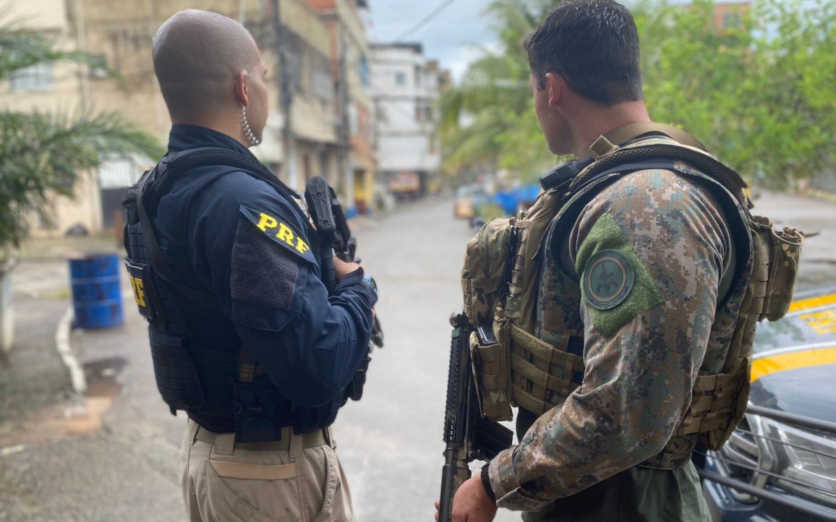 Agentes da PRF tiveram apoio do Bope na a&ccedil;&atilde;o