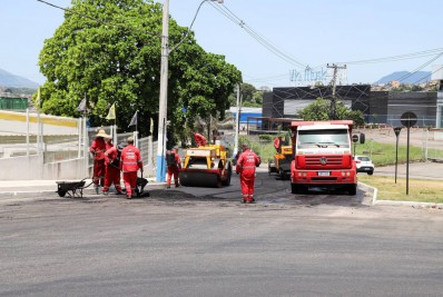 Programa Asfalto Novo avança e chega a mais bairros de Meriti