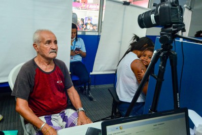 Detran.RJ espera atender mais de 500 moradores do Jacarezinho até o fim de semana