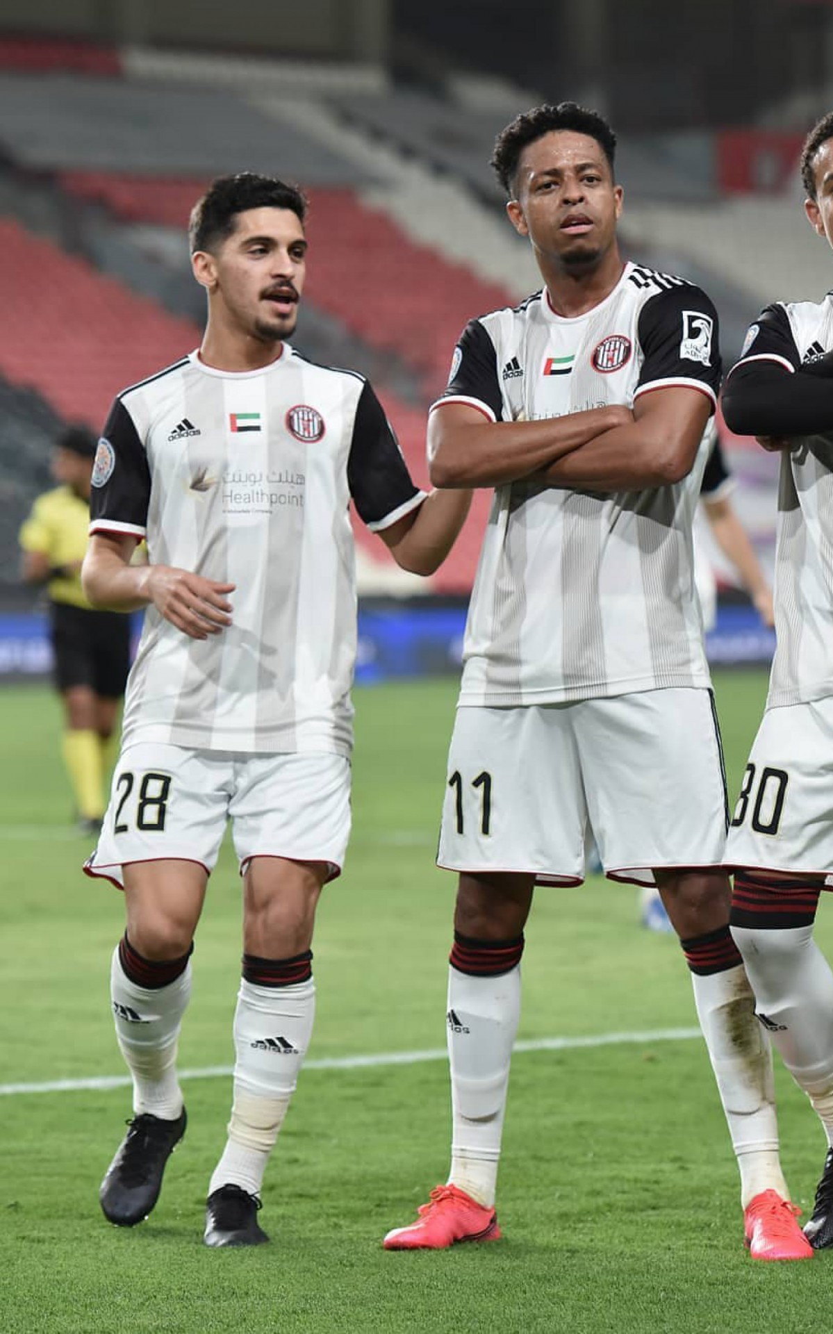 Keno (no meio) comemora gol junto com Bruno Concei&ccedil;&atilde;o (&agrave; direita)