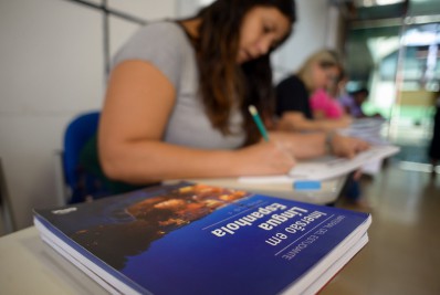 Sesc RJ abre vagas para cursos gratuitos de inglês e espanhol