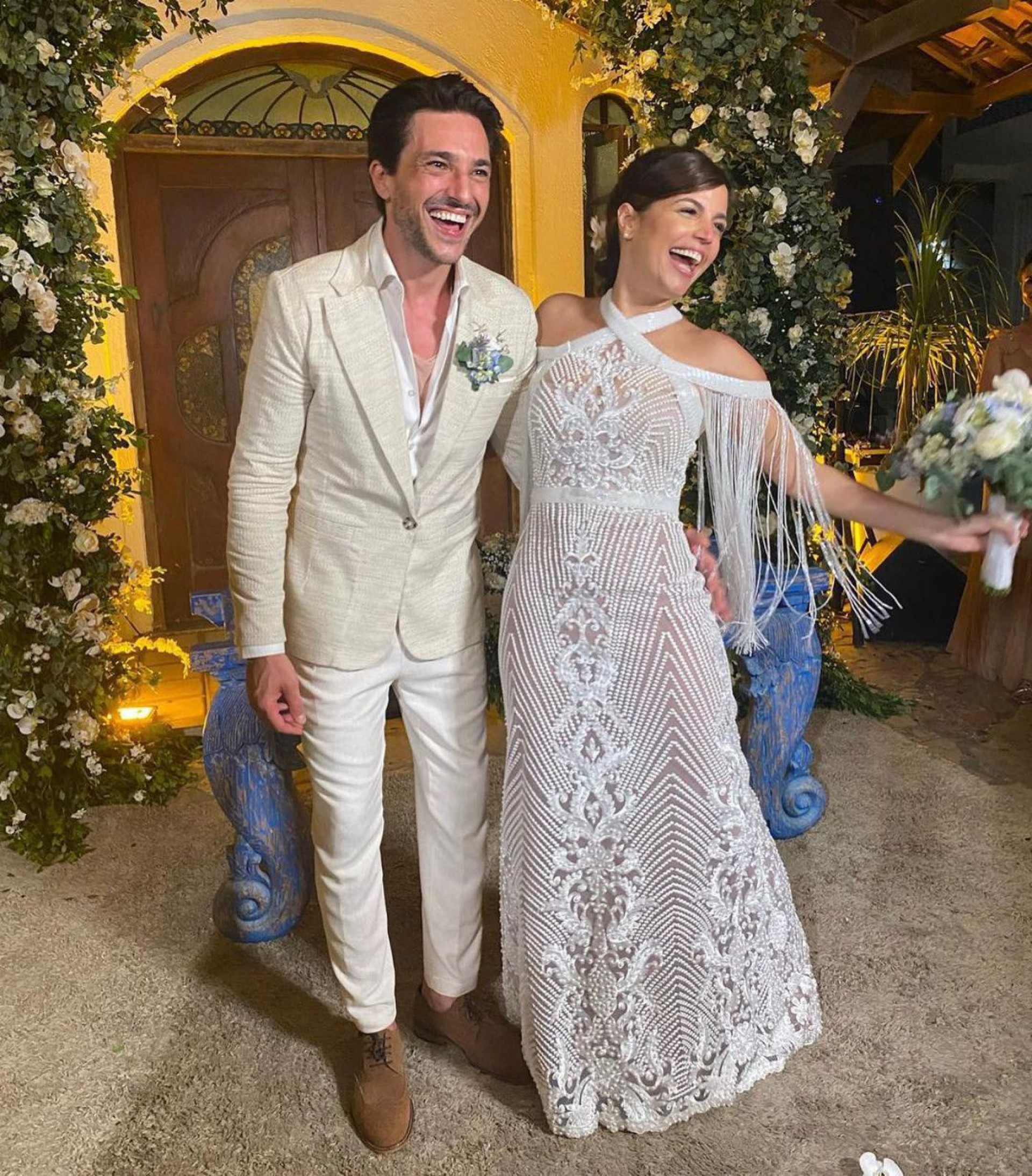 Emanuelle Araujo se casa em cerimônia intimista com Fernando Diniz.  - Reprodução/Instagram