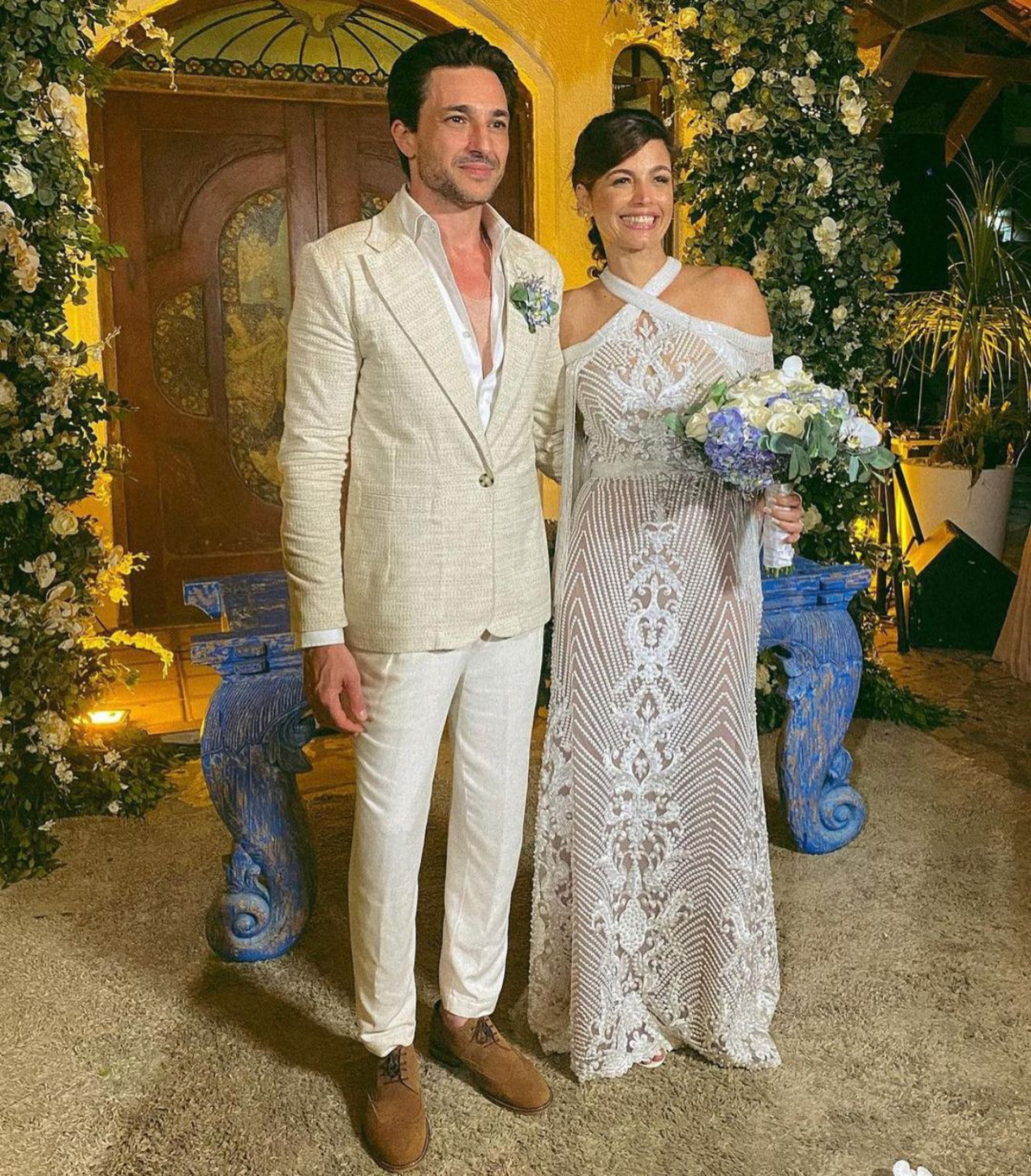 Emanuelle Araujo se casa em cerimônia intimista com Fernando Diniz.  - Reprodução/Instagram