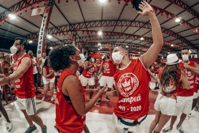 Viradouro cria aplicativo para conferir se componentes estão com a vacinação contra a Covid-19 em dia