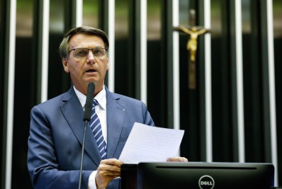 Bolsonaro desconversa sobre reajuste a servidores públicos e diz que 'problema é Orçamento'