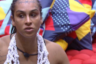 'BBB 22': Linn da Quebrada avalia atitude de Douglas Silva: 'Curioso ir atrás de você para saber voto dos outros'