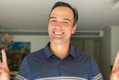 OPINIÃO| BBB22: com elenco seco, Tadeu Schmidt é um oásis para a audiência
