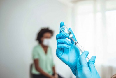 Dose de reforço já atingiu 30% da população em idade de se imunizar contra a Covid-19, aponta vacinômetro