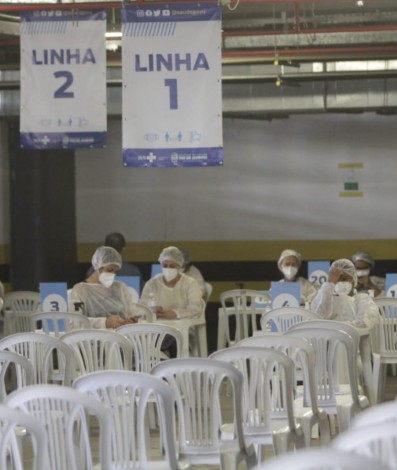 Movimentação foi tranquila no centro de testagem do Maracanã