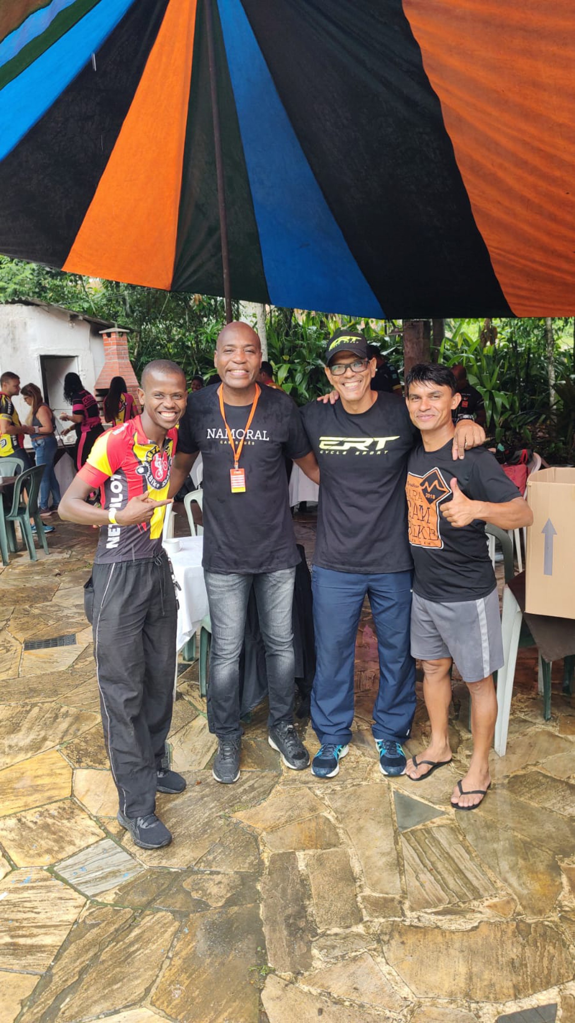 Lu&iacute;s Ant&ocirc;nio, Serginho Adventure, Avelino Ribeiro e Rubem Pereira no caf&eacute; da manh&atilde; que discutiu sobre as melhorias da pista do Vale do Ip&ecirc; - Divulga&ccedil;&atilde;o