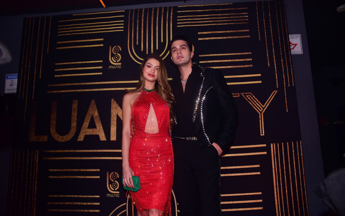 Izabela Cunha e Luan Santana - Leo Franco / Ag. News