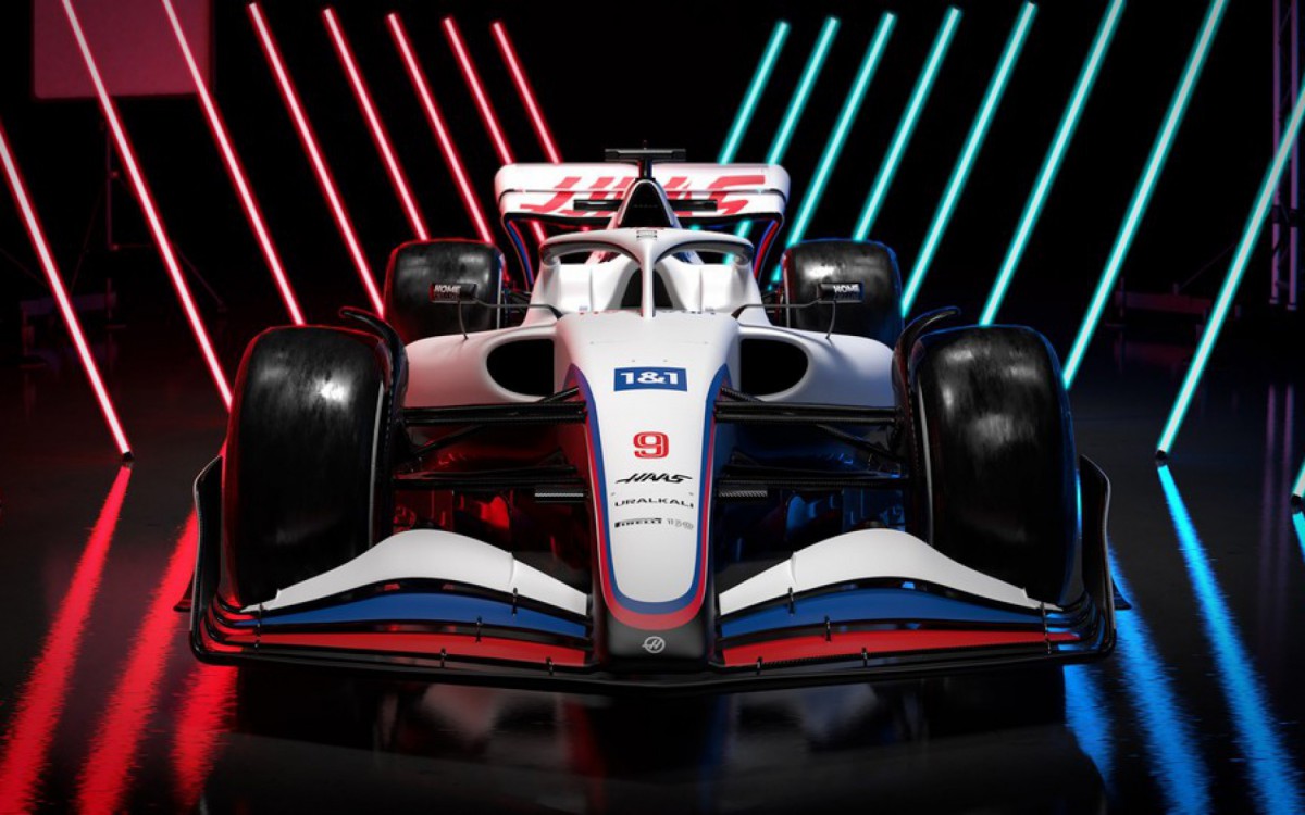 Equipe Haas apresentou pintura de 2022 em formato digital. Carro ainda n&atilde;o est&aacute; pronto