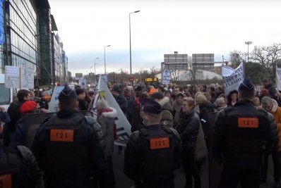 É falso que vacinas tenham causado 'milhares de mortes'