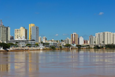 Campos e Macaé estão entre as cidades que mais geraram emprego no estado em 2021, aponta Firjan