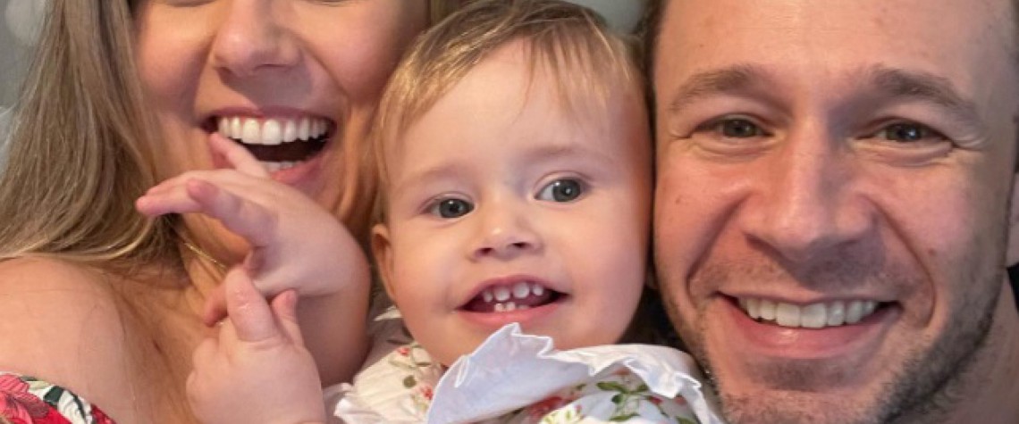 Daiana Garbin e Tiago Leifert com a filha, Lua - Reprodução/Instagram