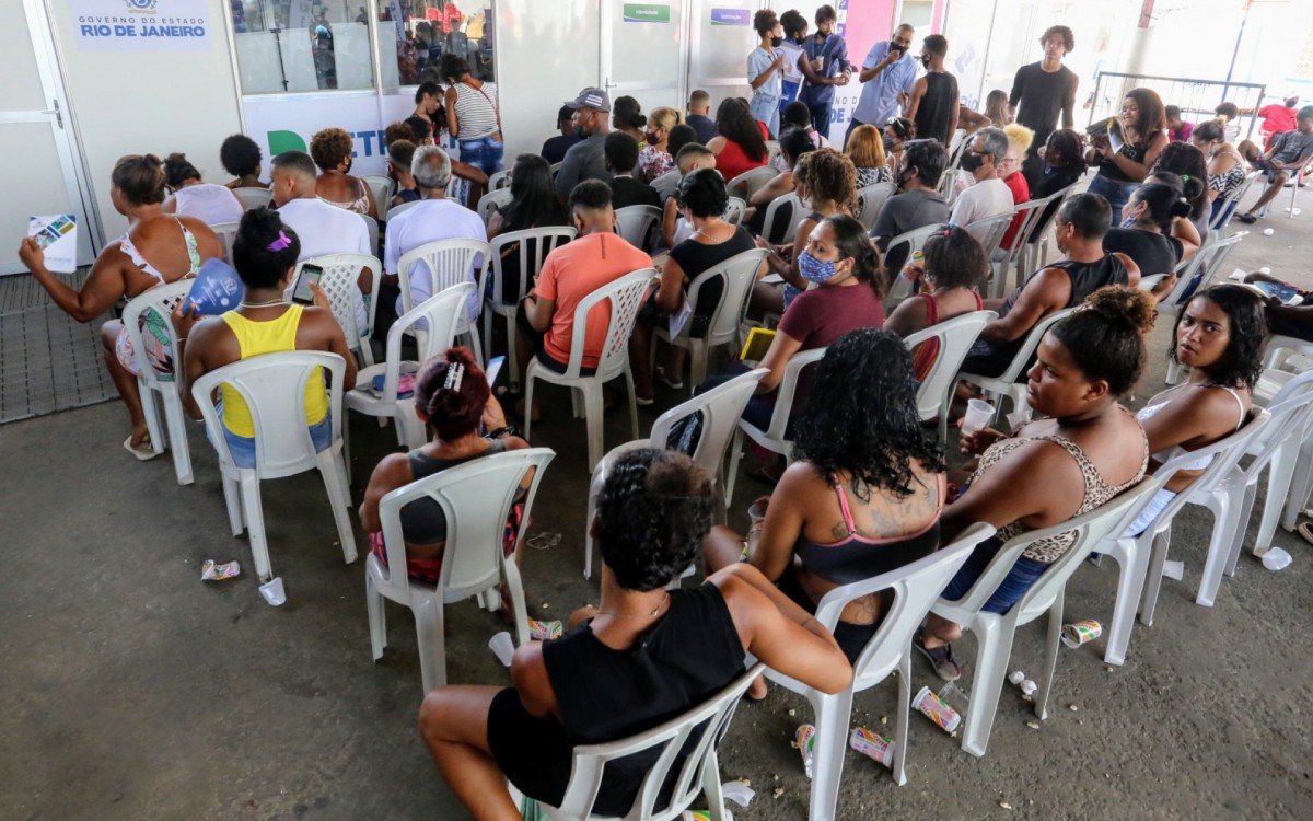 Moradores podem atualizar seus documentos e buscar oportunidades de emprego - Divulgação