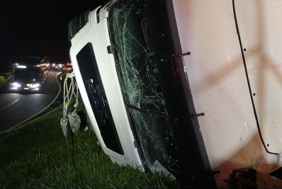 Quatro pessoas ficam feridas em acidente na Via Dutra em Barra Mansa