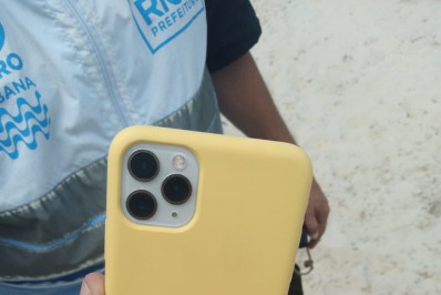 Homem com 24 passagens pela polícia é preso por furtar celular de turista em Copacabana