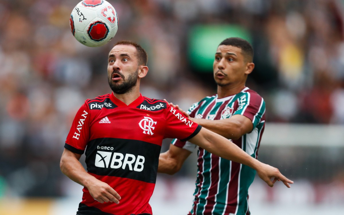 Vidente diz quem deve vencer o jogo Flamengo x Fluminense