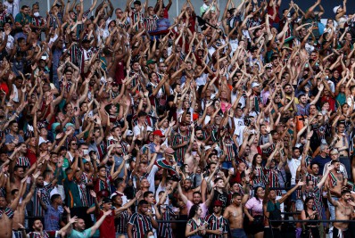 Torcedores do Fluminense esgotam carga de ingressos para jogo da Libertadores