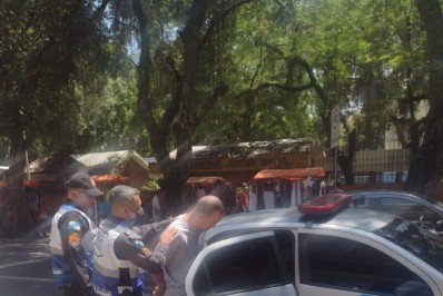 Dois homens são presos por instalarem 'chupa cabra' em caixa eletrônico