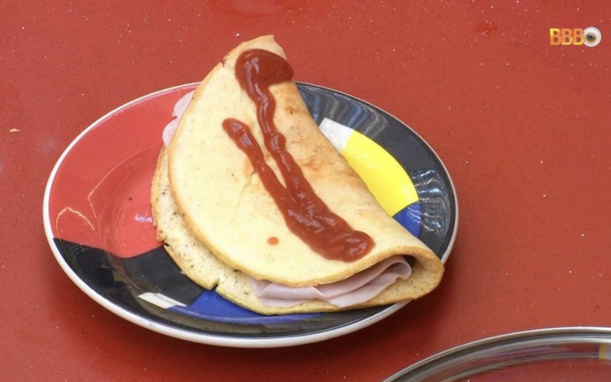 Participantes se incomodam com 'comilança' de Lucas  - Reprodução/Globoplay