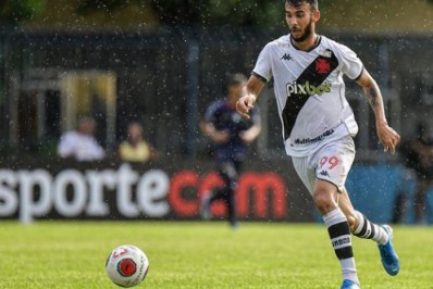 'Jogador moderno', Getúlio brilha e ganha espaço no elenco do Vasco