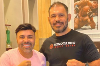 Apresentador da Rede TV! recebe treinamento de Rogério Minotouro antes de encarar luta no MMA