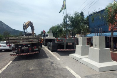 Prefeitura interdita trecho da RJ-106 para obras na altura de Inoã 