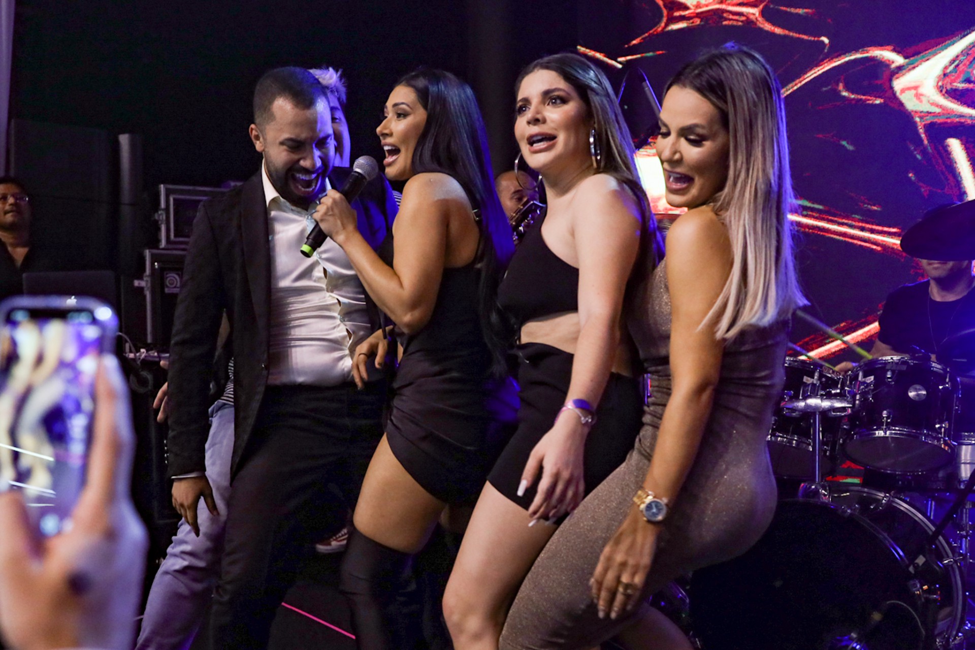 Gil do Vigor, Simara, Gkay e Deolane - Ag. News