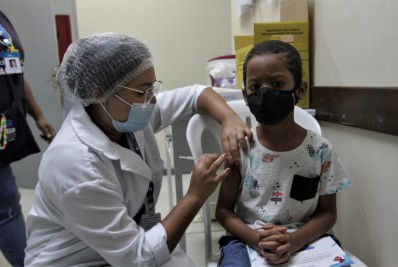 Estoque de vacinas pediátricas contra covid-19 pode acabar na próxima quarta no município do Rio