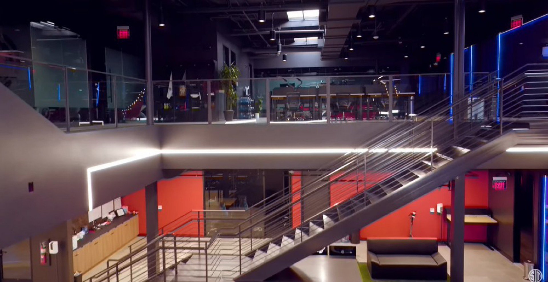 Vis&atilde;o do andar superior do CT da Team SoloMid - Reprodu&ccedil;&atilde;o/Youtube