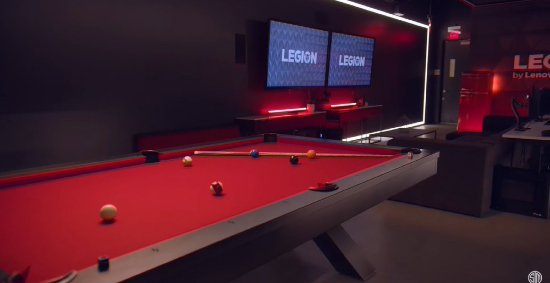 &Aacute;rea de lazer do CT da Team SoloMid - Reprodu&ccedil;&atilde;o/Youtube