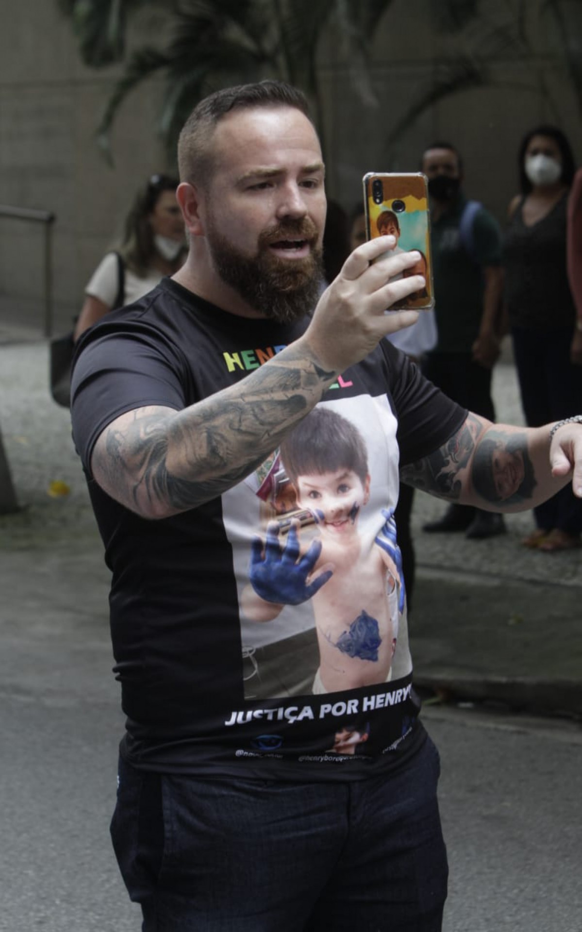 Pai de Henry atua como assistente de acusa&ccedil;&atilde;o