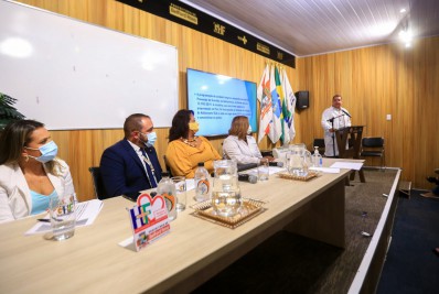 Prefeitura capacita profissionais e debate gravidez na adolescência em Belford Roxo