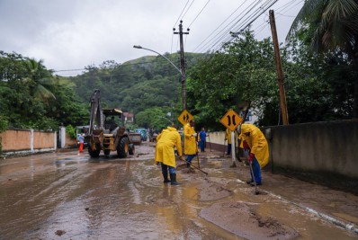 Chuva forte leva à suspensão temporária de aulas em Miguel Pereira