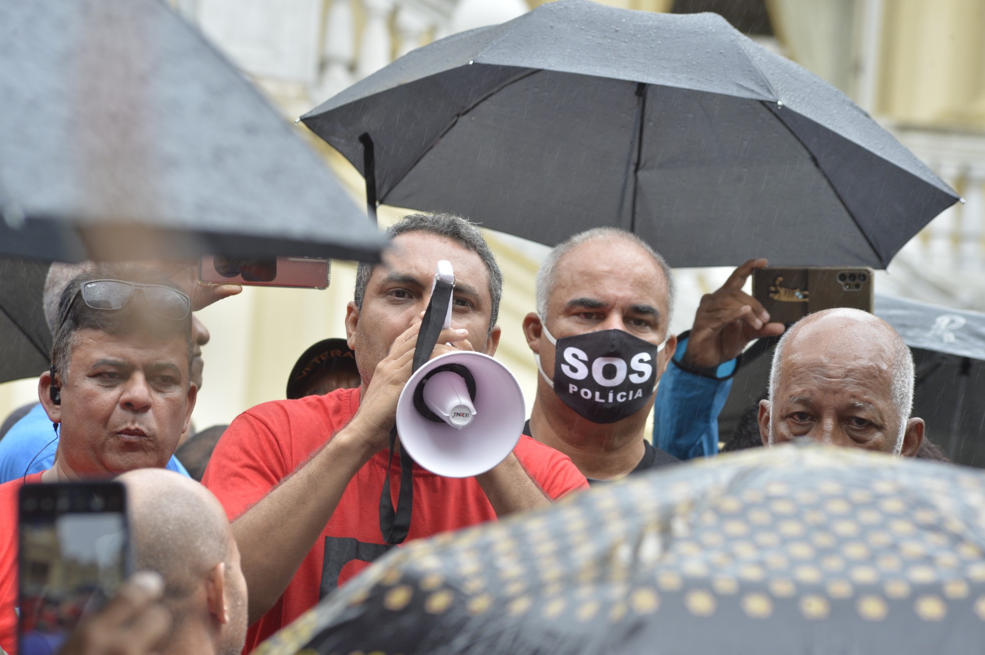 Protesto de Pol&iacute;cias e bombeiros, por quest&otilde;es previdenci&aacute;rias, no Largo do Machado. - FabioCosta                          