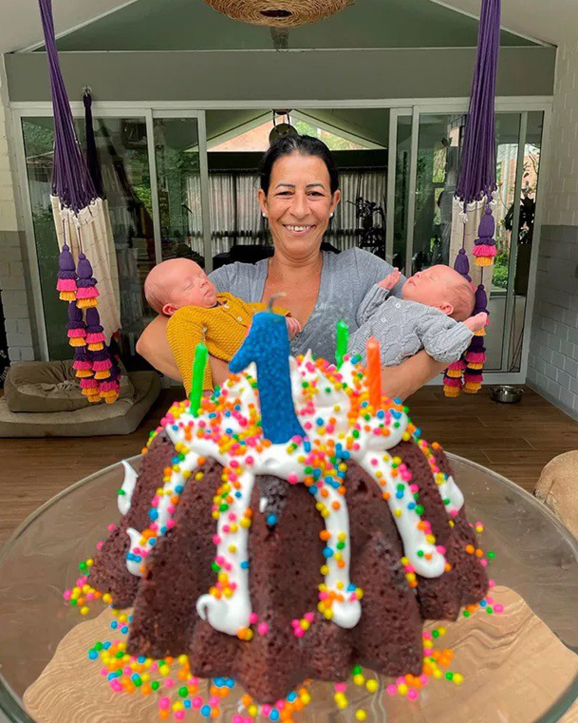 Fabiula e Emílio celebram 1 mês de vida dos filhos  - Reprodução/Instagram