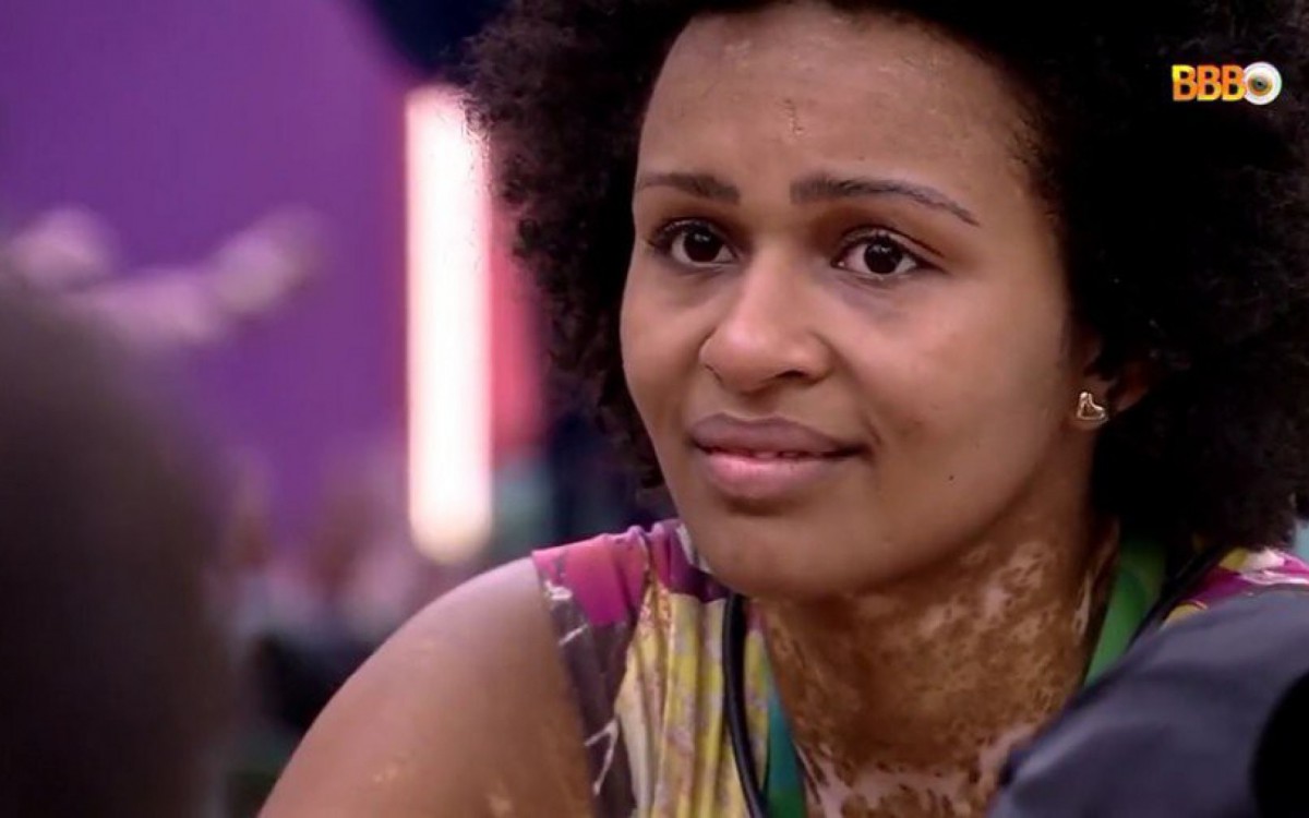 Natália, do 'BBB 22', não segura reação à cantoria de Tiago Abravanel e viraliza na web - Reprodução/Globoplay