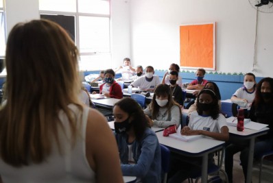 Magé inicia ano letivo e prefeito anuncia 22 novas unidades escolares