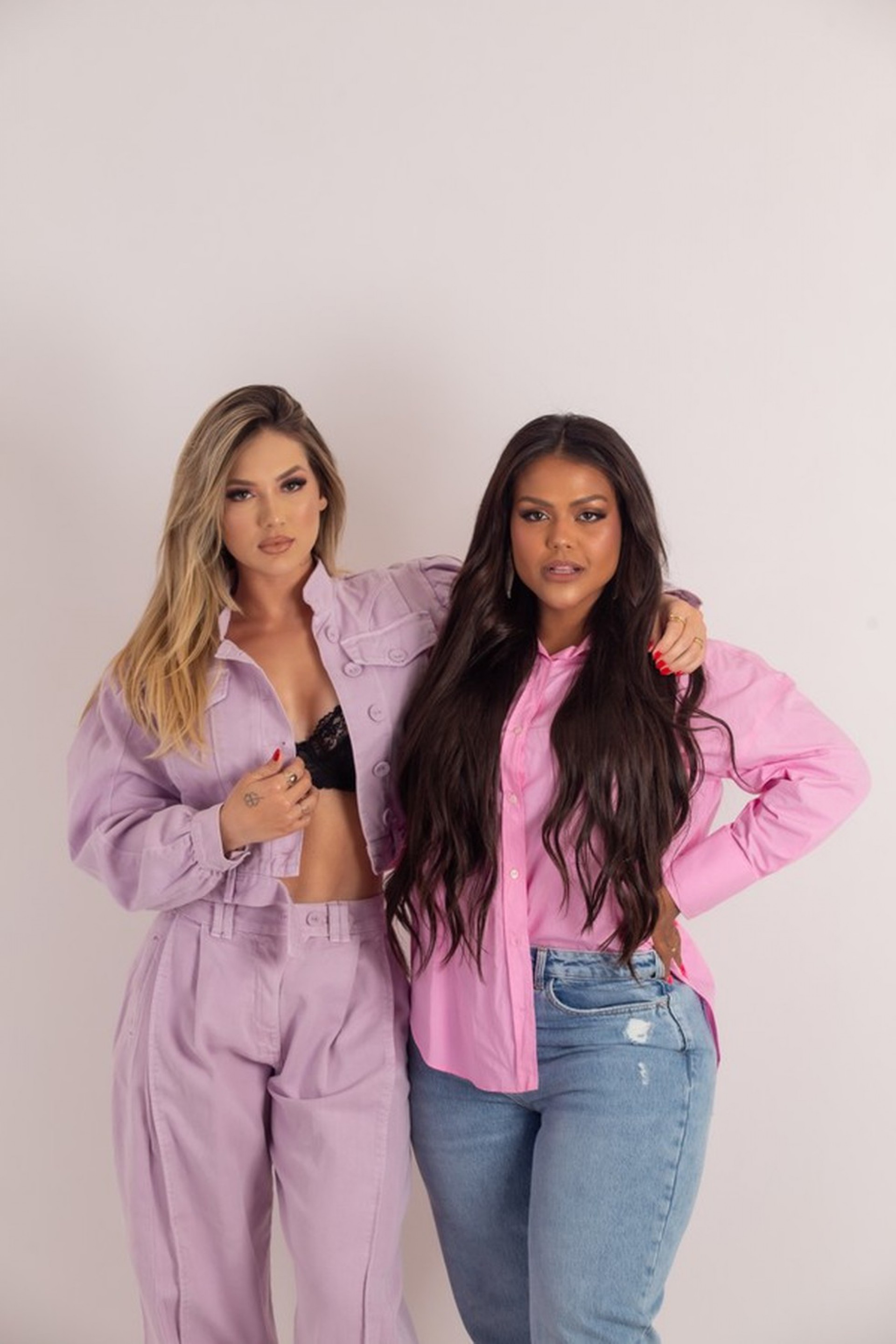 Virginia e Camila: muita energia envolvida - fotos Reprodução Instagram