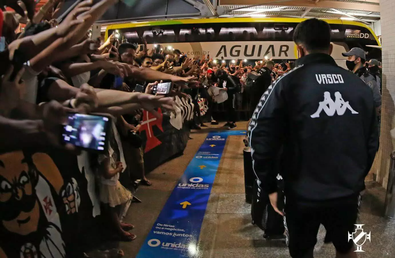 Por decisão das autoridades, Vasco não encontrará seus torcedores no aeroporto de São Luís