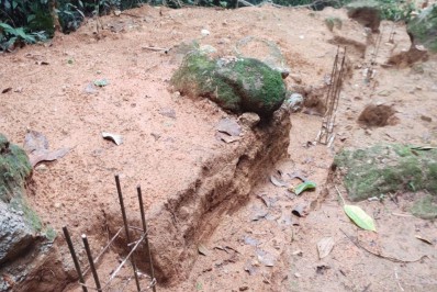 Polícia Ambiental paralisa obra irregular na Ilha Grande