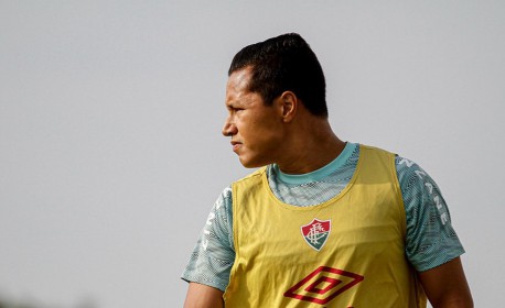 Diego Forlán faz treino físico na Sogipa