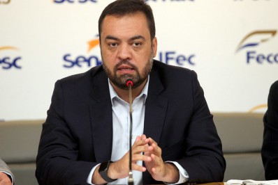 Cláudio Castro consolida poder em seu antigo partido, o PSC